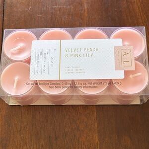 Velvet Peach & Pink Lily Scented Tealight Candles